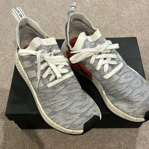 Mens Adidas NMD 2 white and gray shoe size 10.